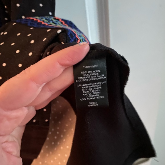 Sanctuary mixed media top - Picture 5 of 7